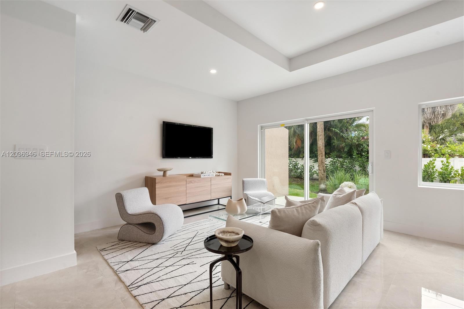 1555 NW 94TH Way, Coral Springs FL 33071 photo 4