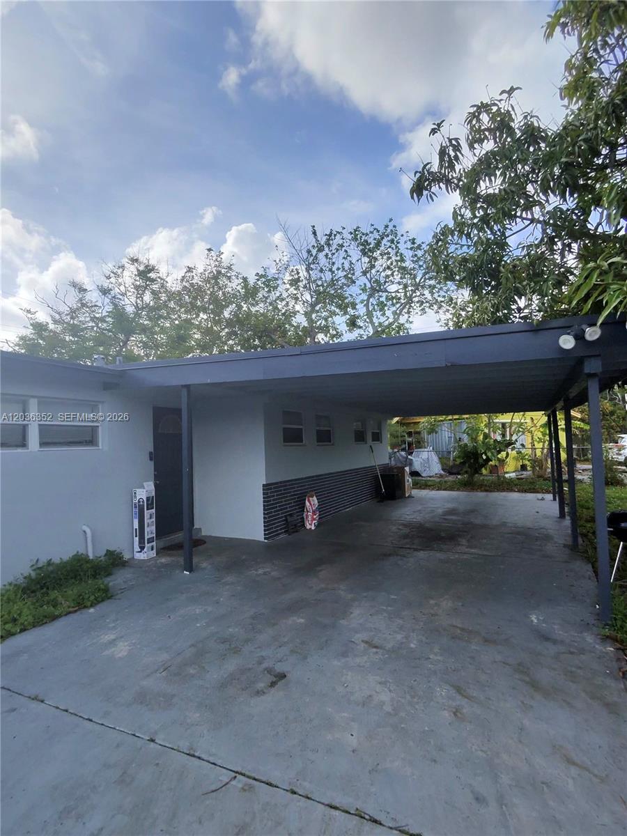 5652 Parke Ave, West Palm Beach FL 33407 photo 2