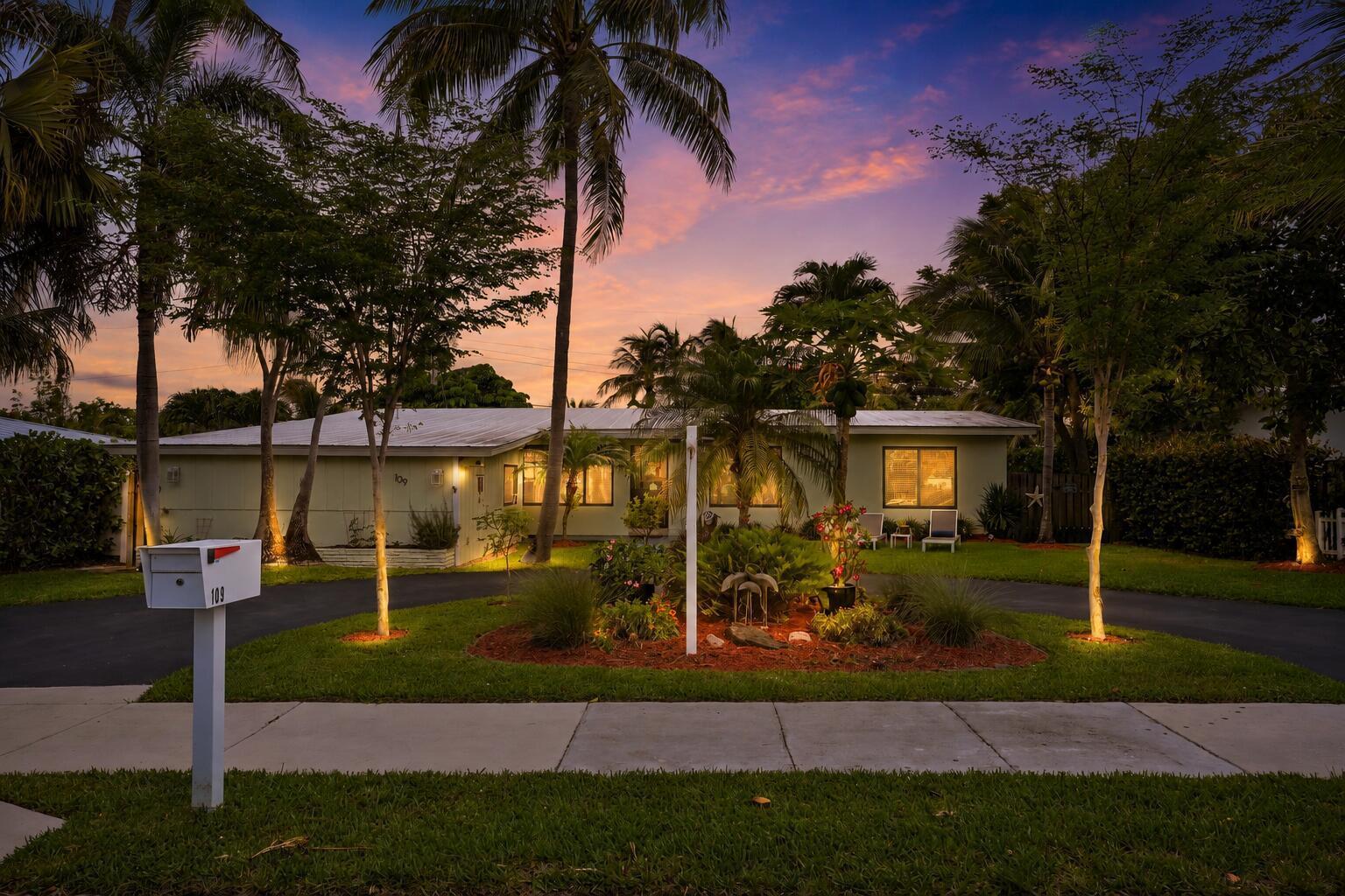 109 NE 17th Street, Delray Beach FL 33444 photo 2