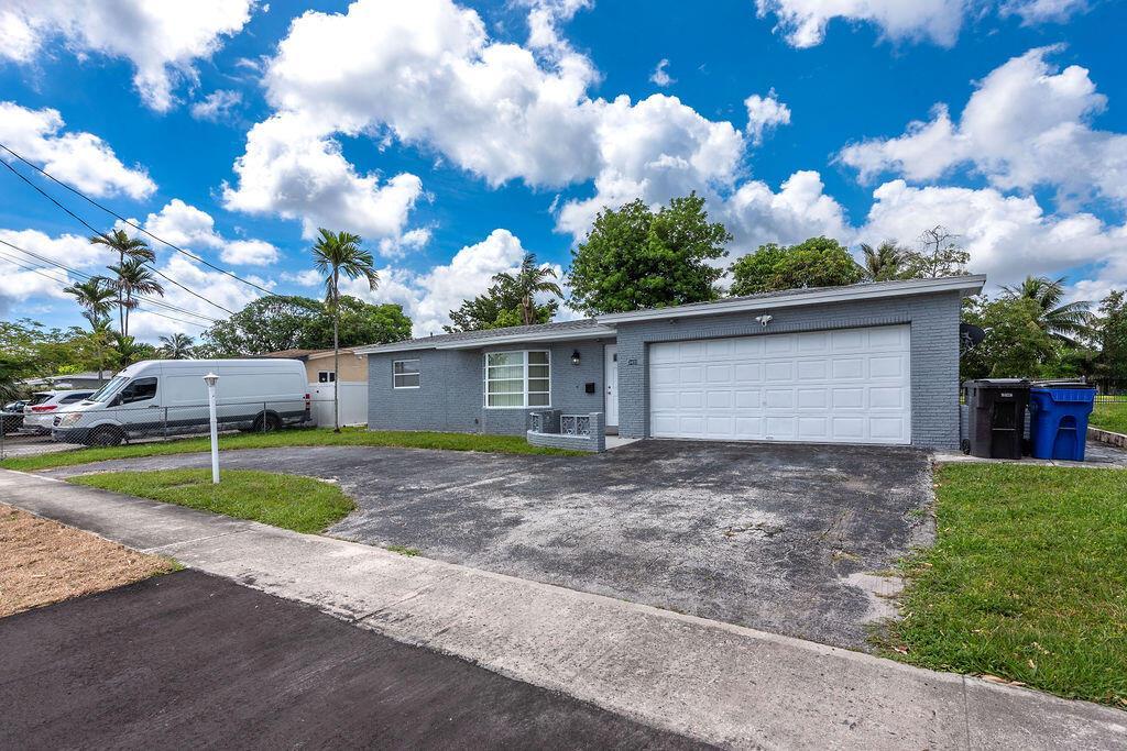 3400 NW 39th Street, Lauderdale Lakes FL 33309 photo 2
