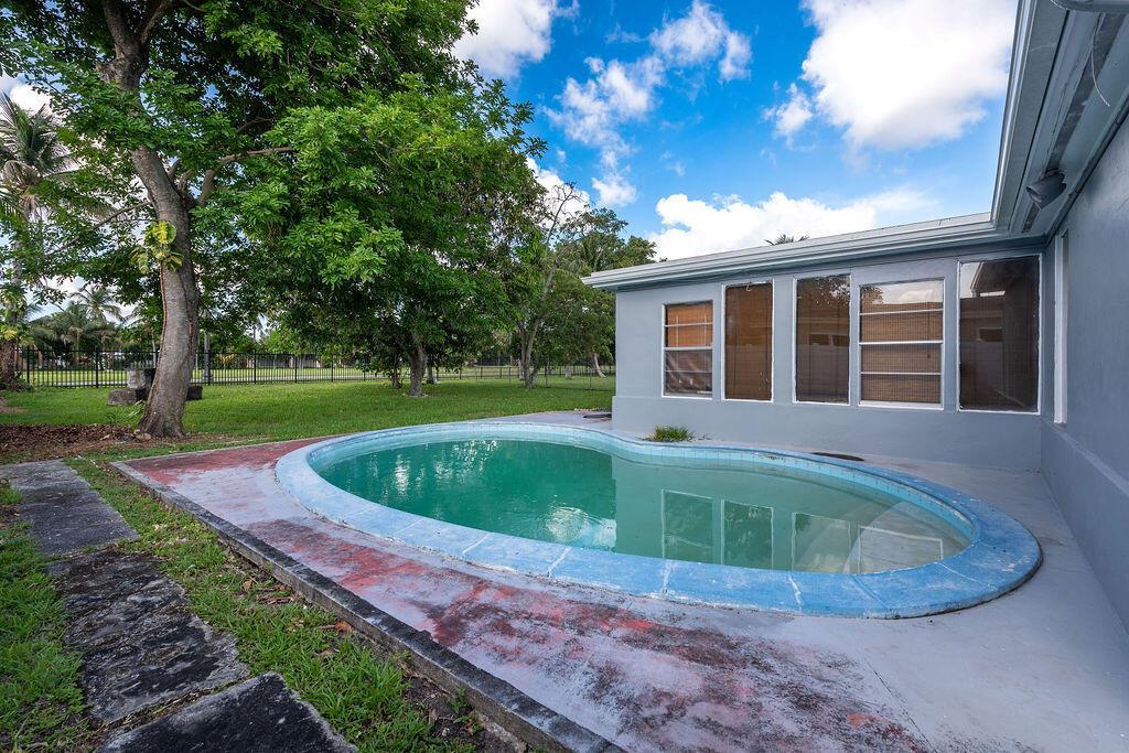 3400 NW 39th Street, Lauderdale Lakes FL 33309 photo 3