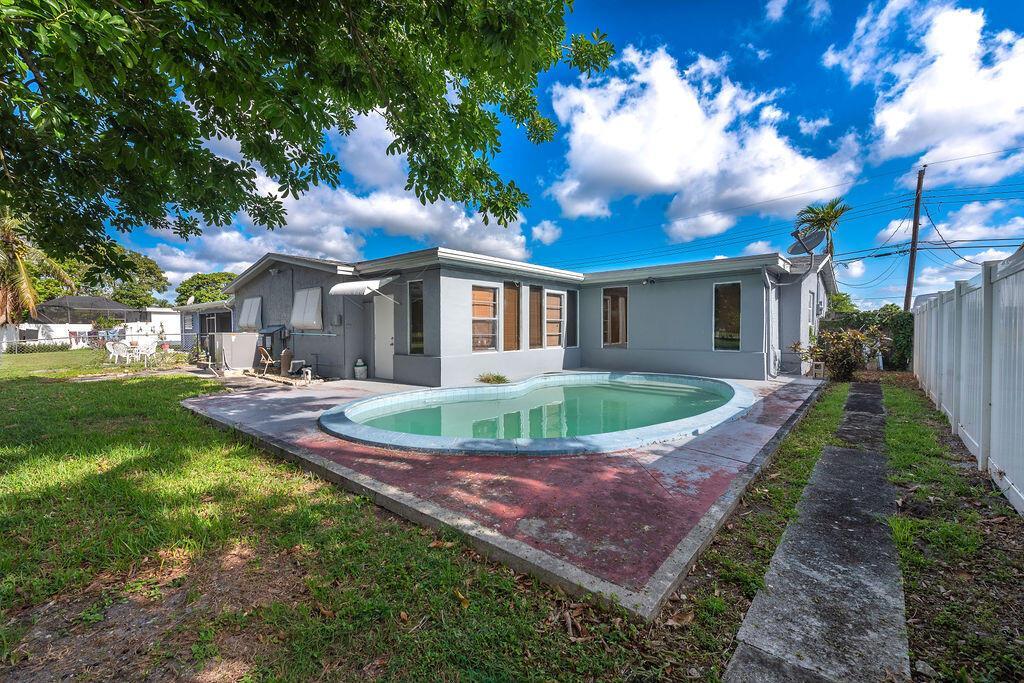 3400 NW 39th Street, Lauderdale Lakes FL 33309 photo 5