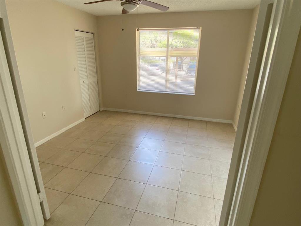 7108 Glenmoor Drive # 7108, West Palm Beach FL 33409 photo 4