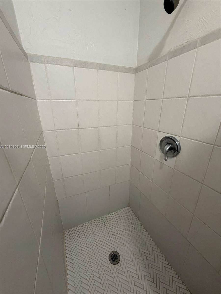 1061 NE 137th St # 1, North Miami FL 33161 photo 5