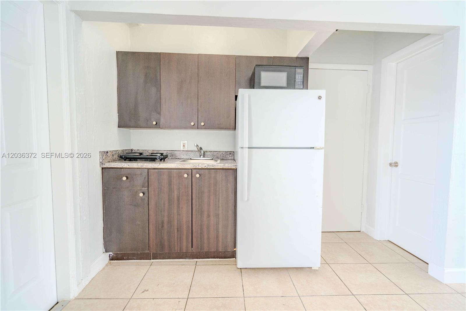 8315 Byron Ave # 7A, Miami Beach FL 33141 photo 5
