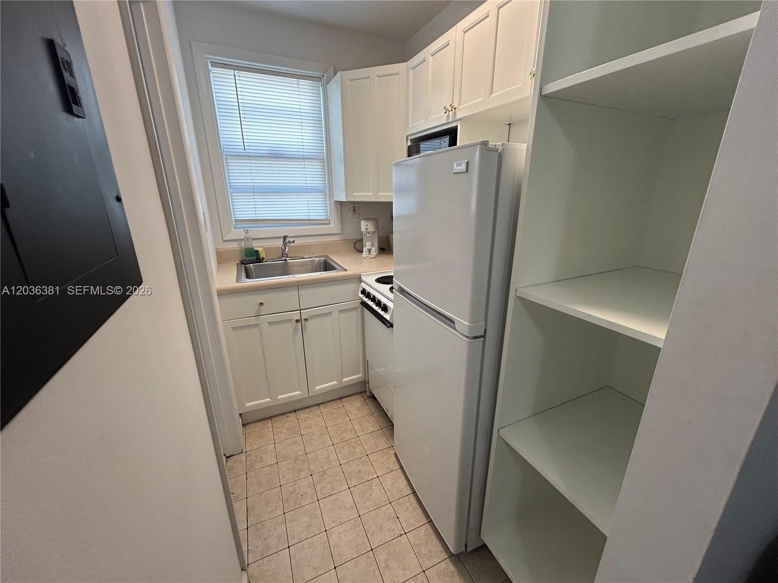 300 Sunset Dr # 15, Fort Lauderdale FL 33301 photo 5