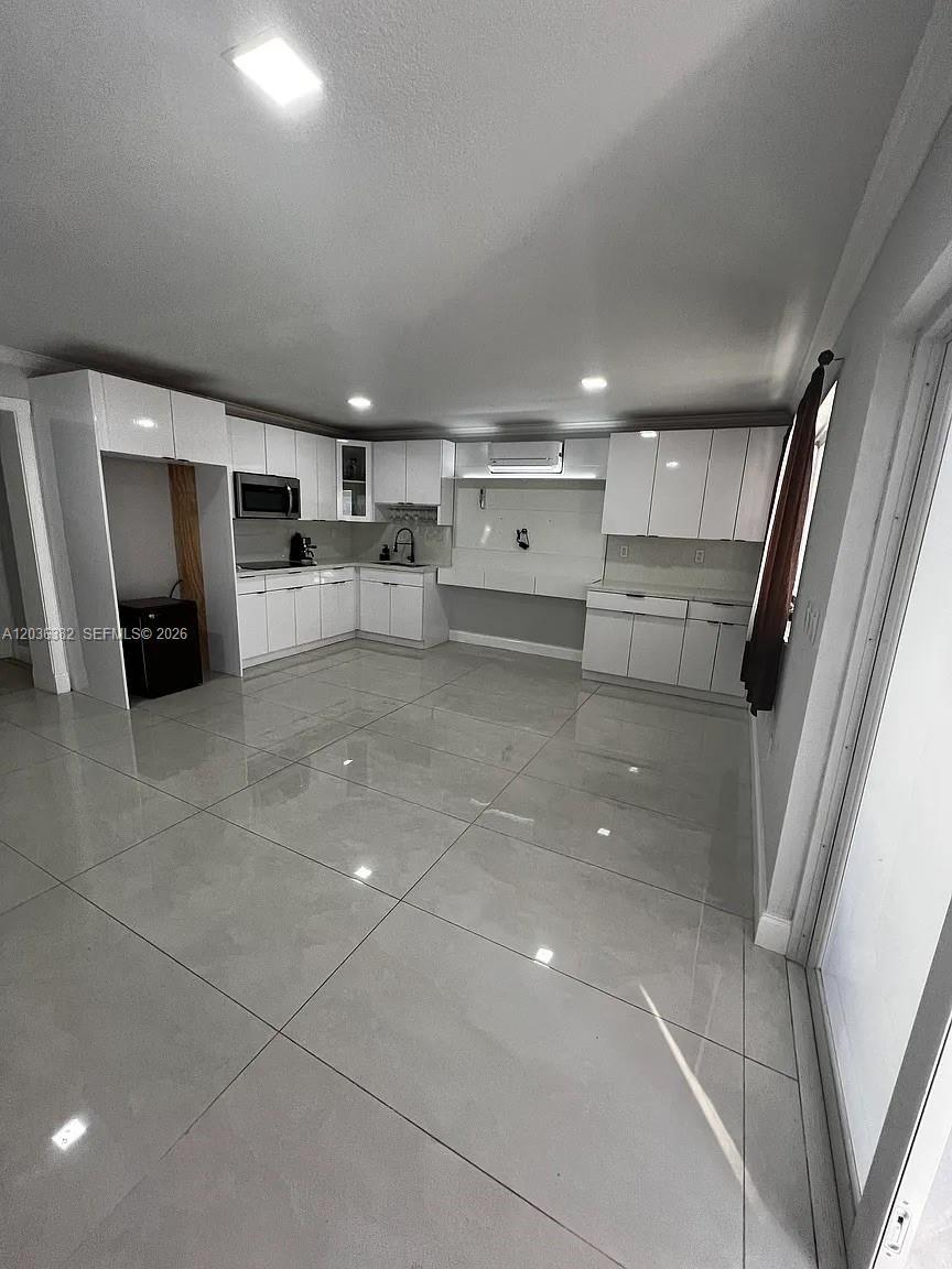 1271 W 79th St, Hialeah FL 33014 photo 3