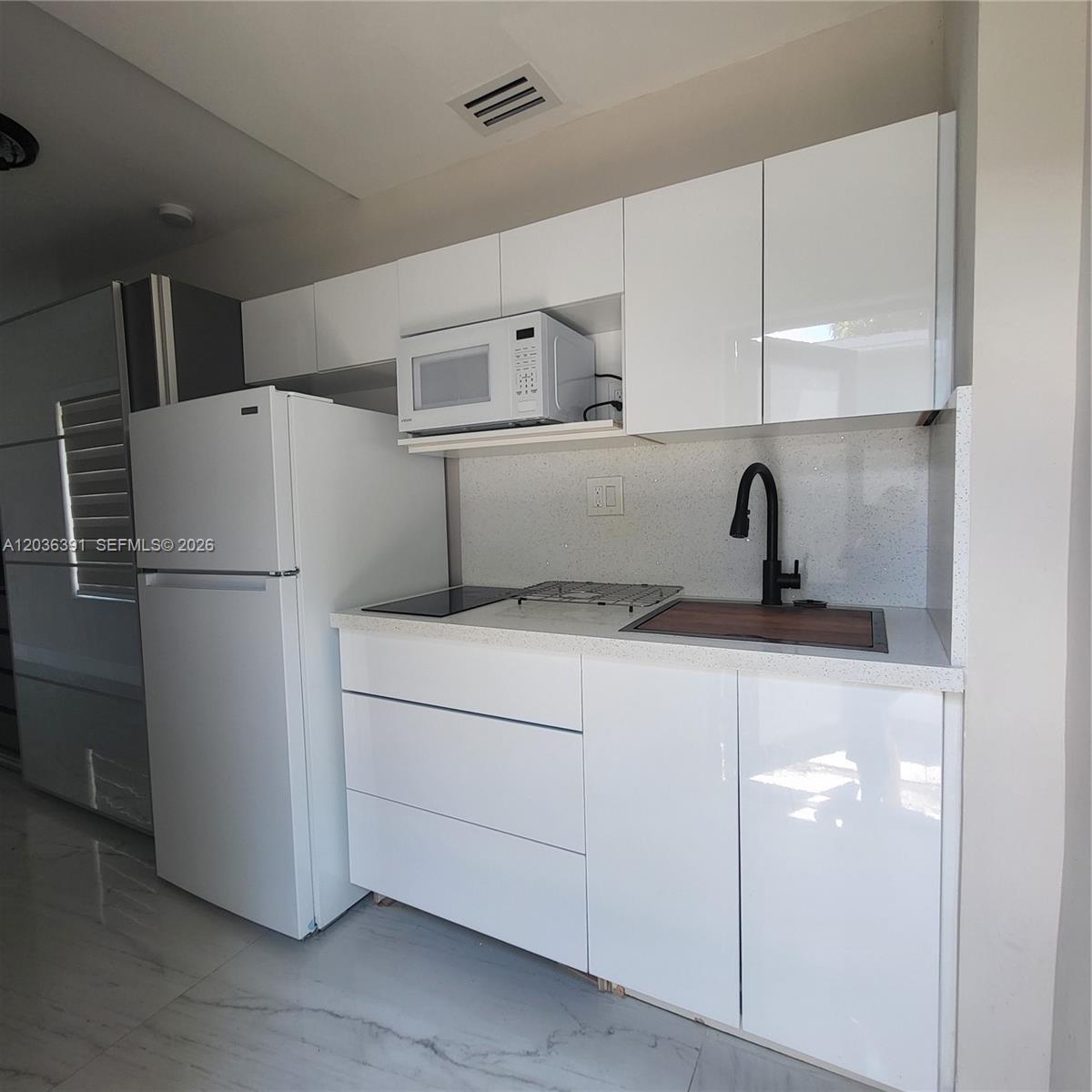 721 SW 5th Ct # 0, Hallandale Beach FL 33009 photo 5
