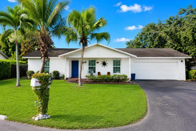 7460 SW 42nd Place, Davie FL 33314