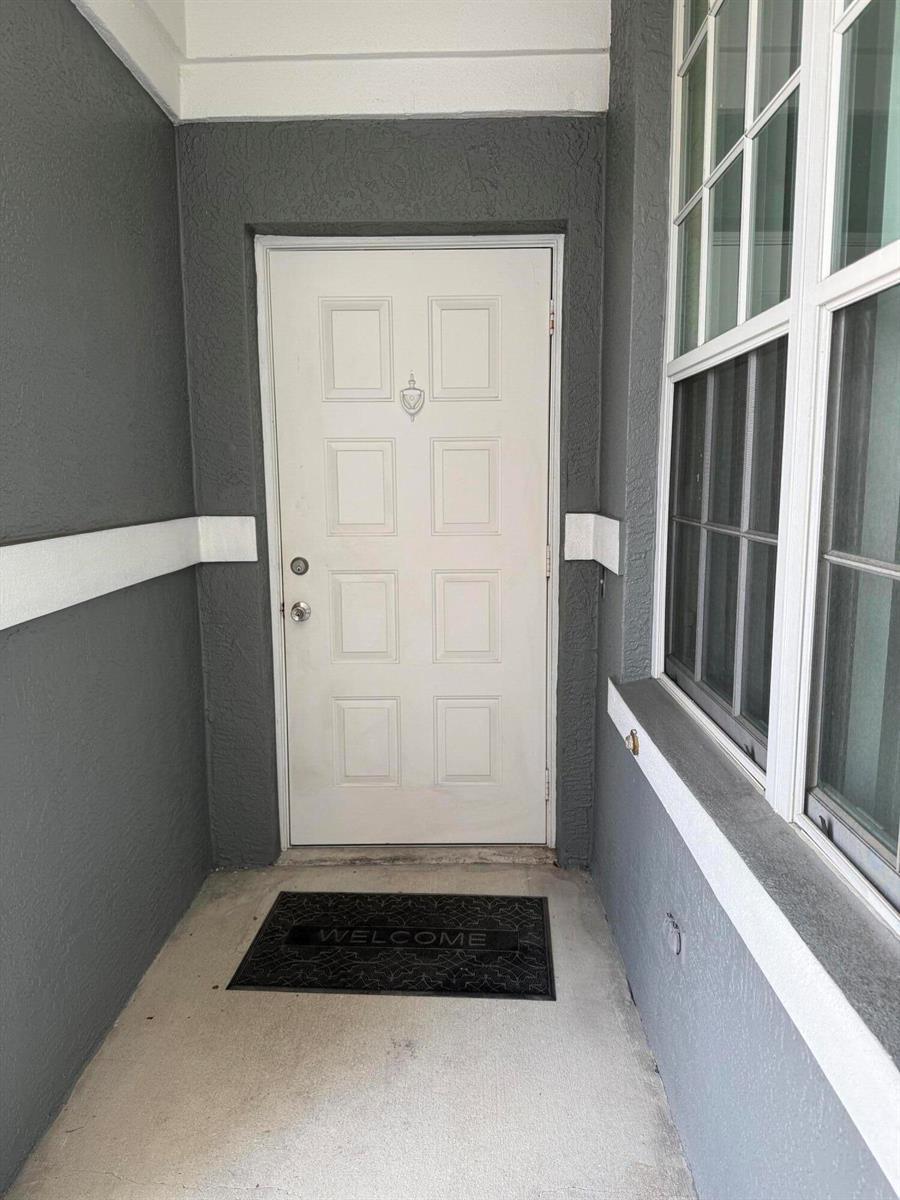 3829 Schoolhouse Rd Road E # 3, Fort Myers FL 33916