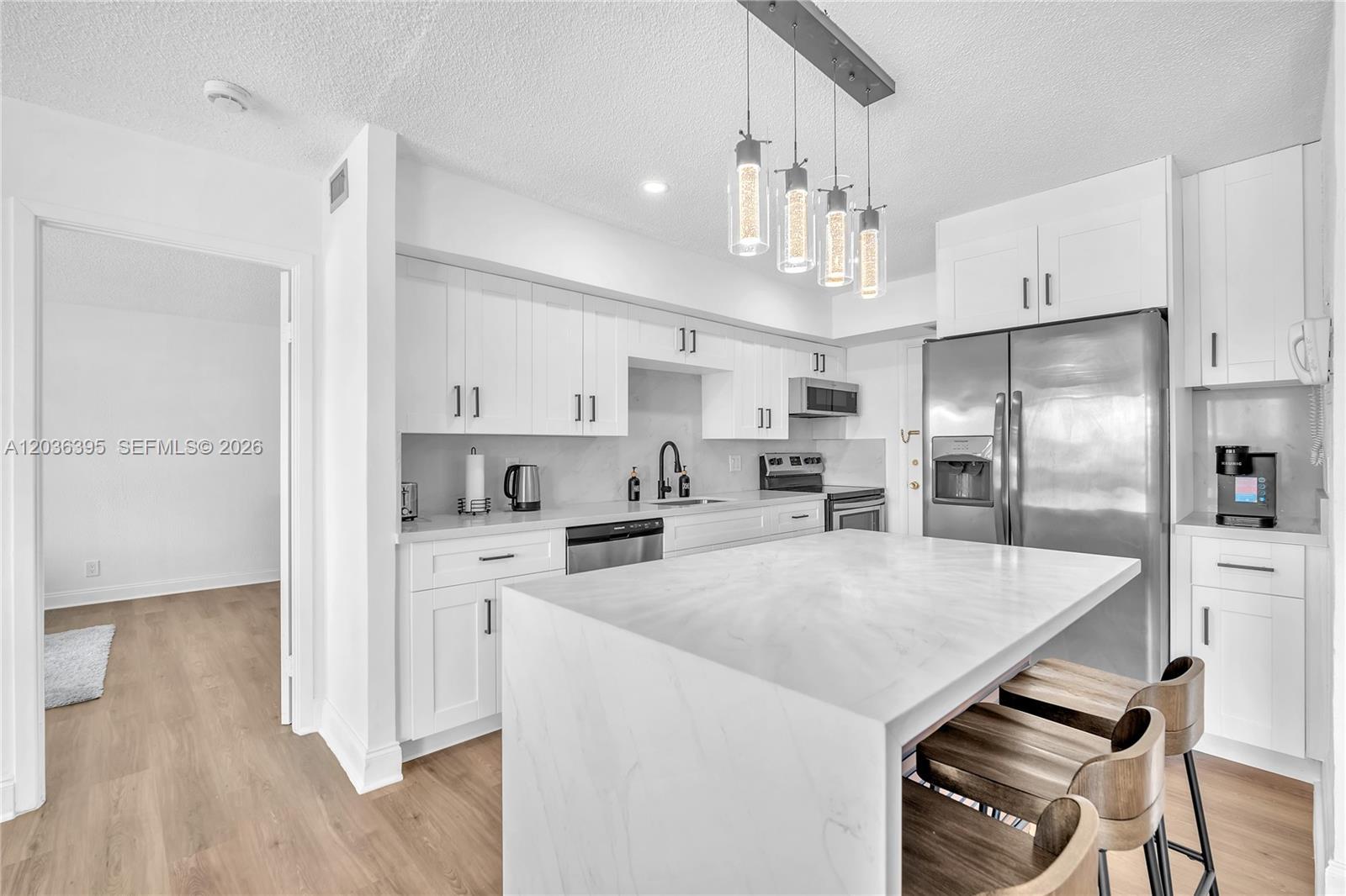 Hallandale Beach, FL 33009 photo 3