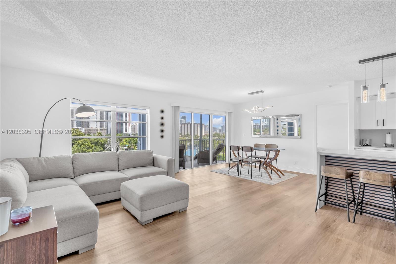 Hallandale Beach, FL 33009 photo 4