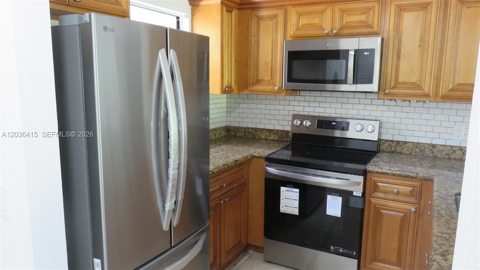 1661 Balfour Point Dr # B, West Palm Beach FL 33411