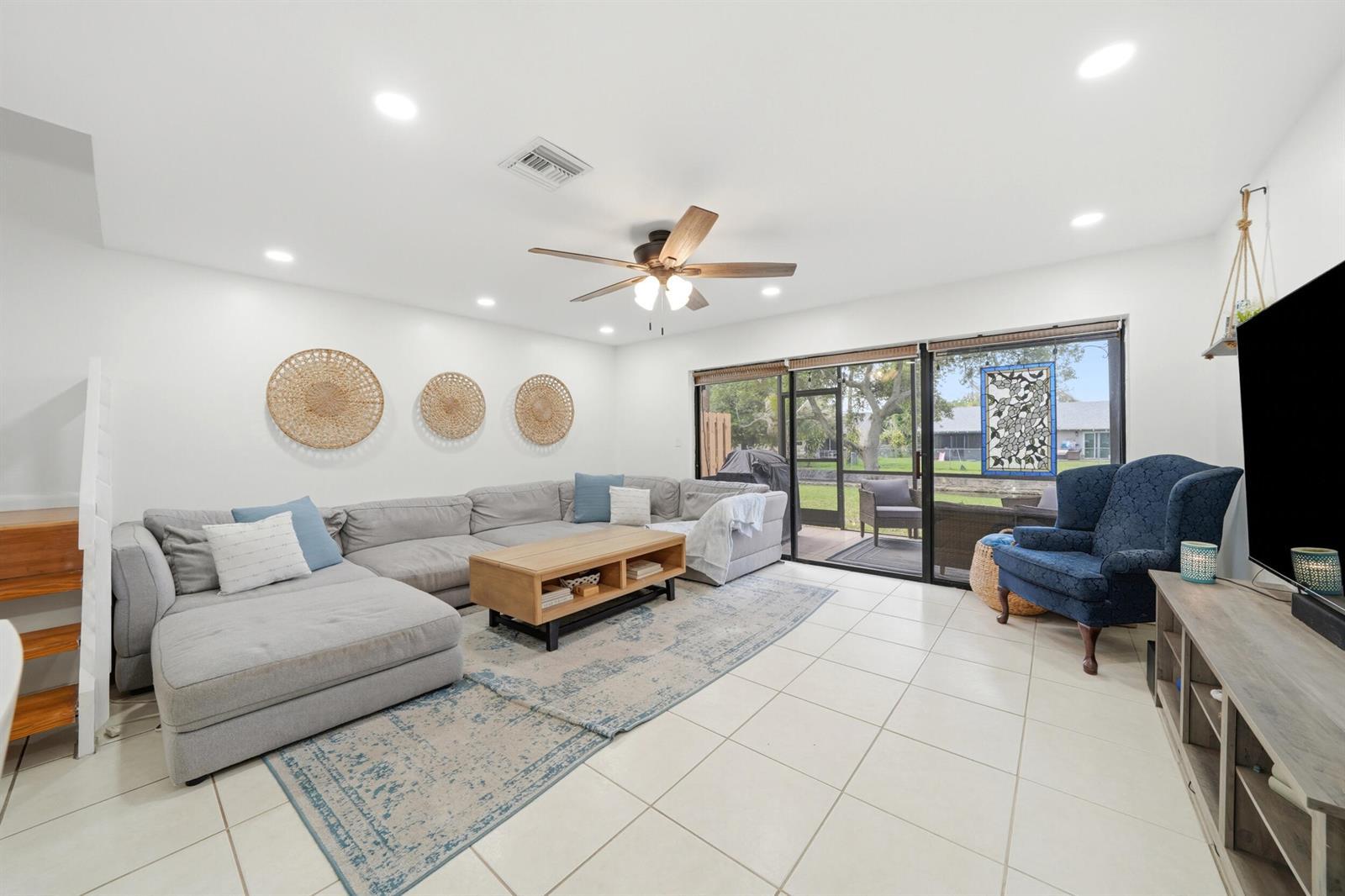 4737 NW 82nd Avenue # 1207, Lauderhill FL 33351 photo 5