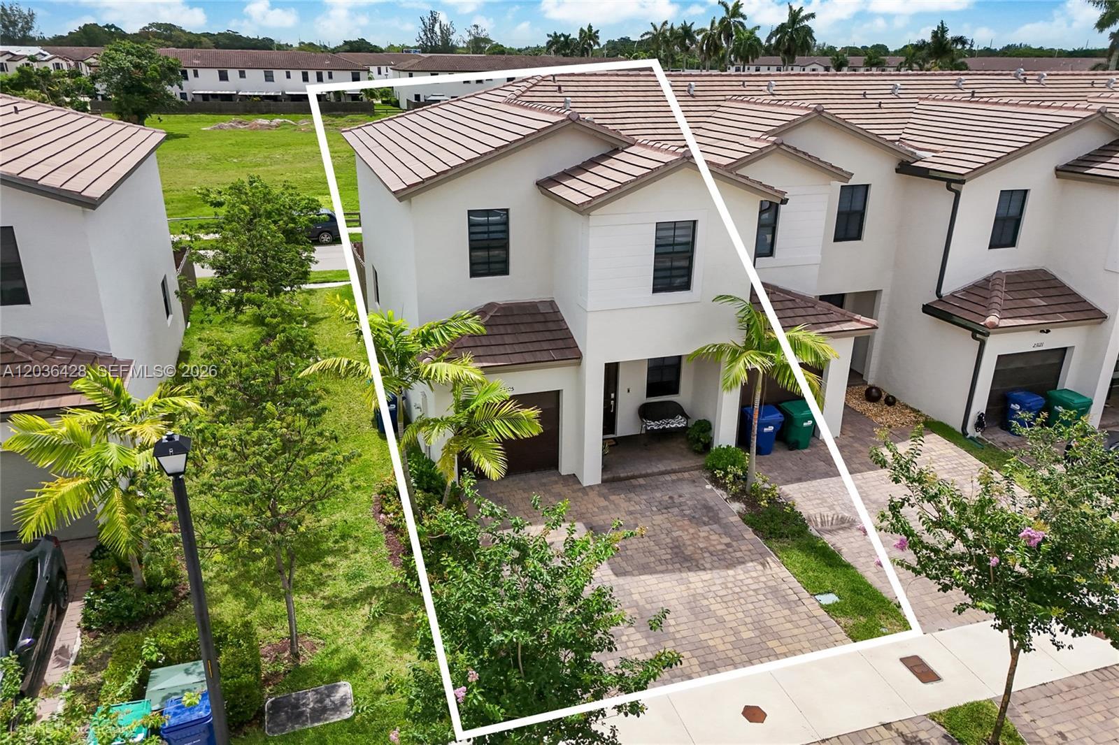 23105 SW 128th Pl, Miami FL 33170 photo 2