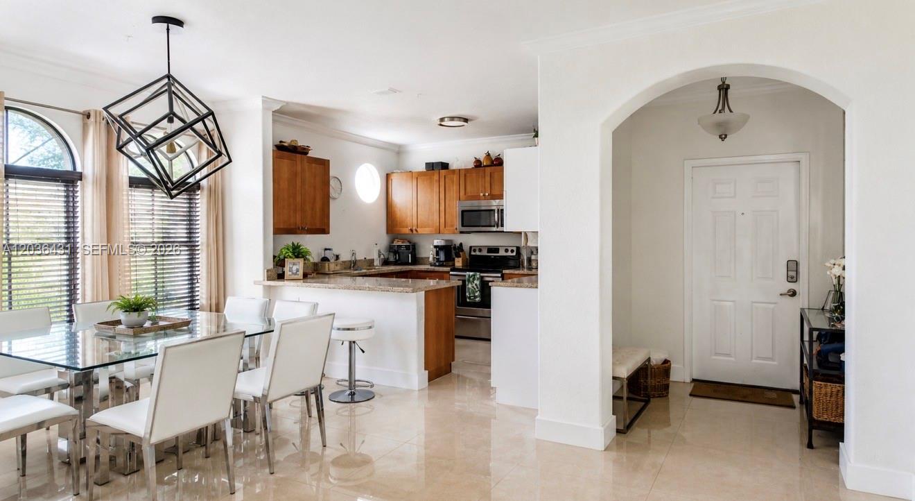 10012 NW 7th St # 111, Miami FL 33172 photo 3