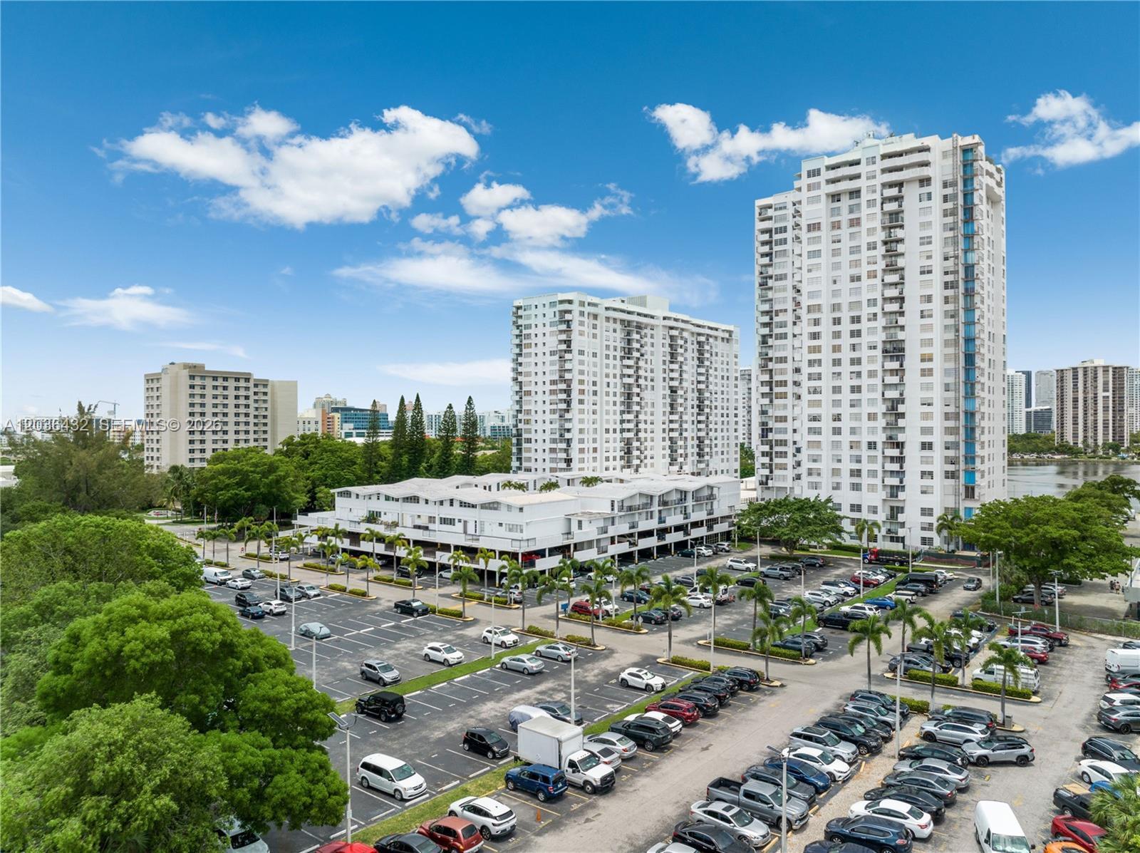 2750 NE 183rd St # 504, Aventura FL 33160 photo 3