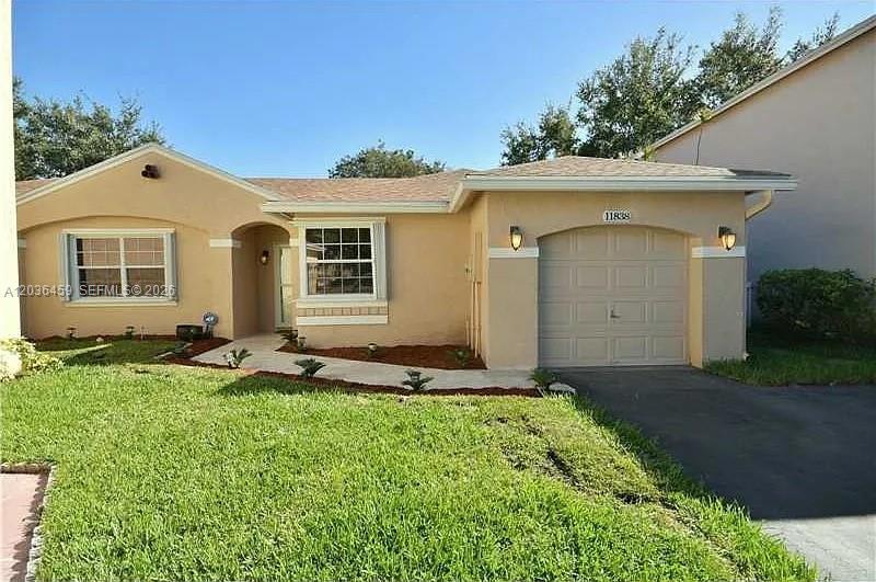 11838 NW 13th St, Pembroke Pines FL 33026 photo 2