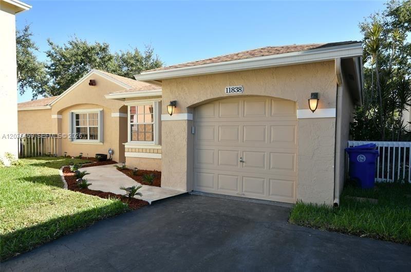 11838 NW 13th St, Pembroke Pines FL 33026 photo 3
