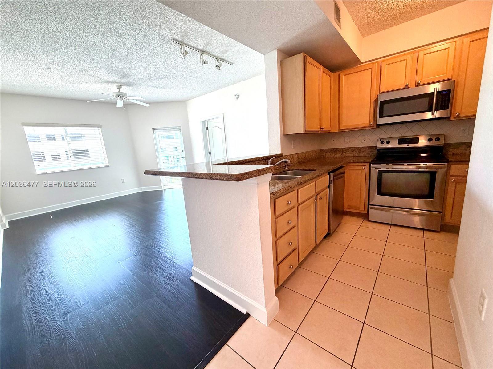 6001 SW 70th St # 644, South Miami FL 33143 photo 5