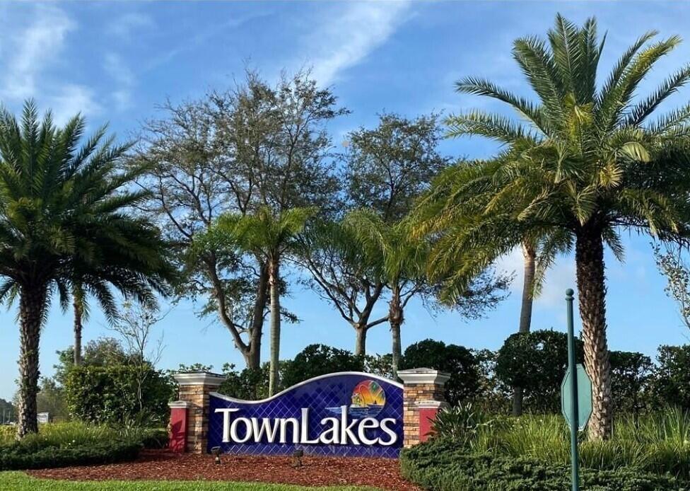 18168 Horizon View Boulevard, Lehigh Acres FL 33972