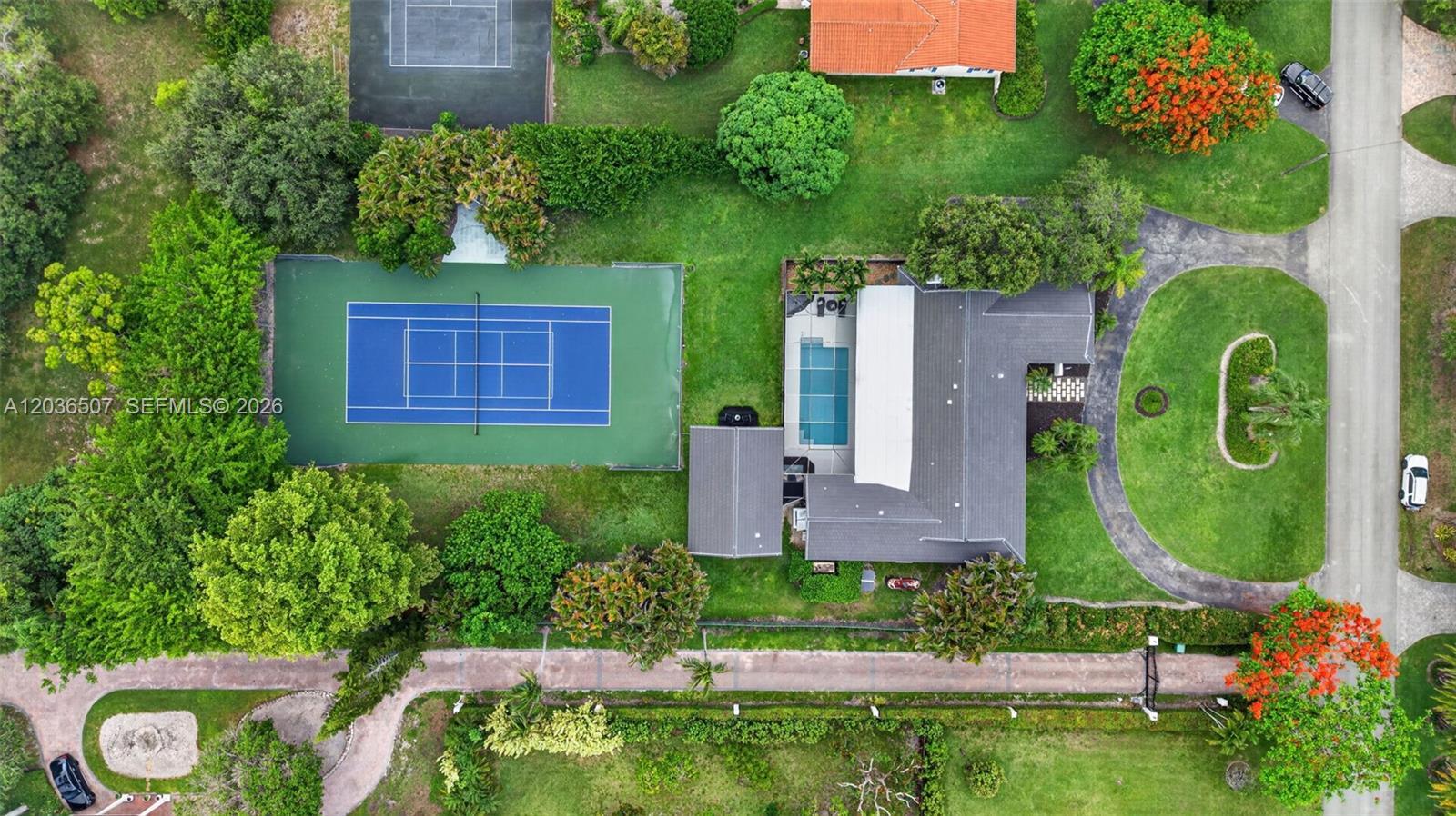 12180 SW 92nd Ave, Miami FL 33176 photo 2