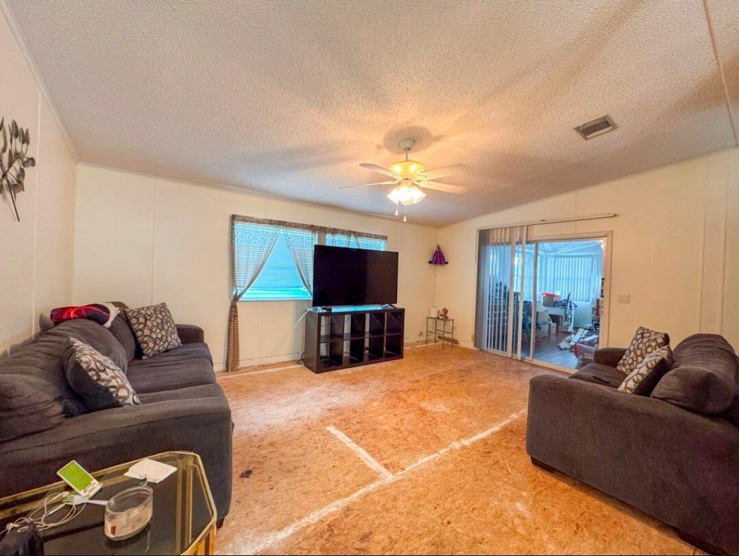120 Plantation Boulevard # 120, Lake Worth FL 33467 photo 2
