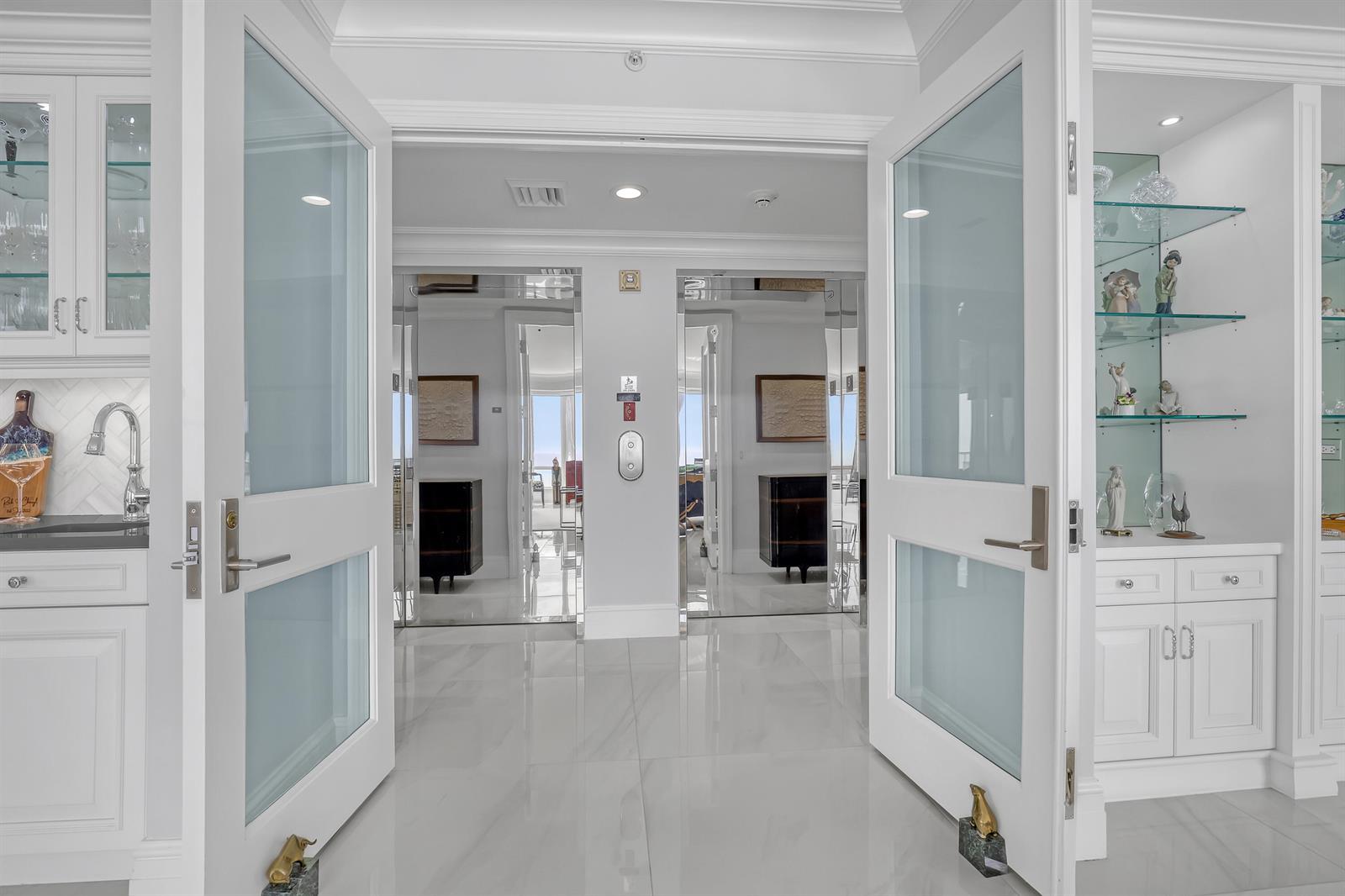 3920 N Ocean Drive # 9b, Singer Island FL 33404 photo 3