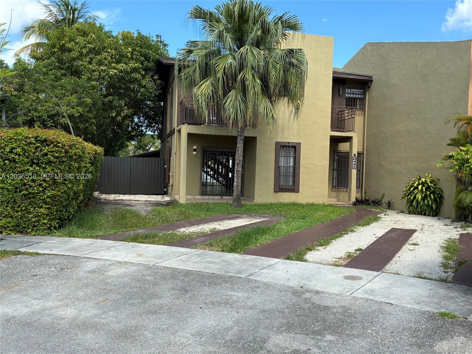 2441 SW 111th Ave # 2441, Miami FL 33165