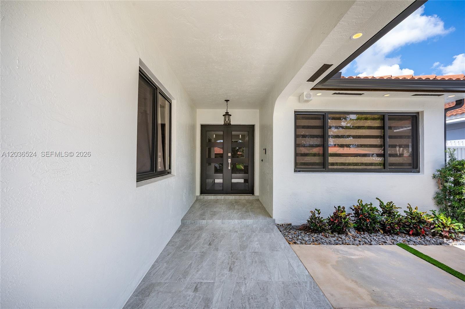 8724 NW 149th Ter, Miami Lakes FL 33018 photo 3