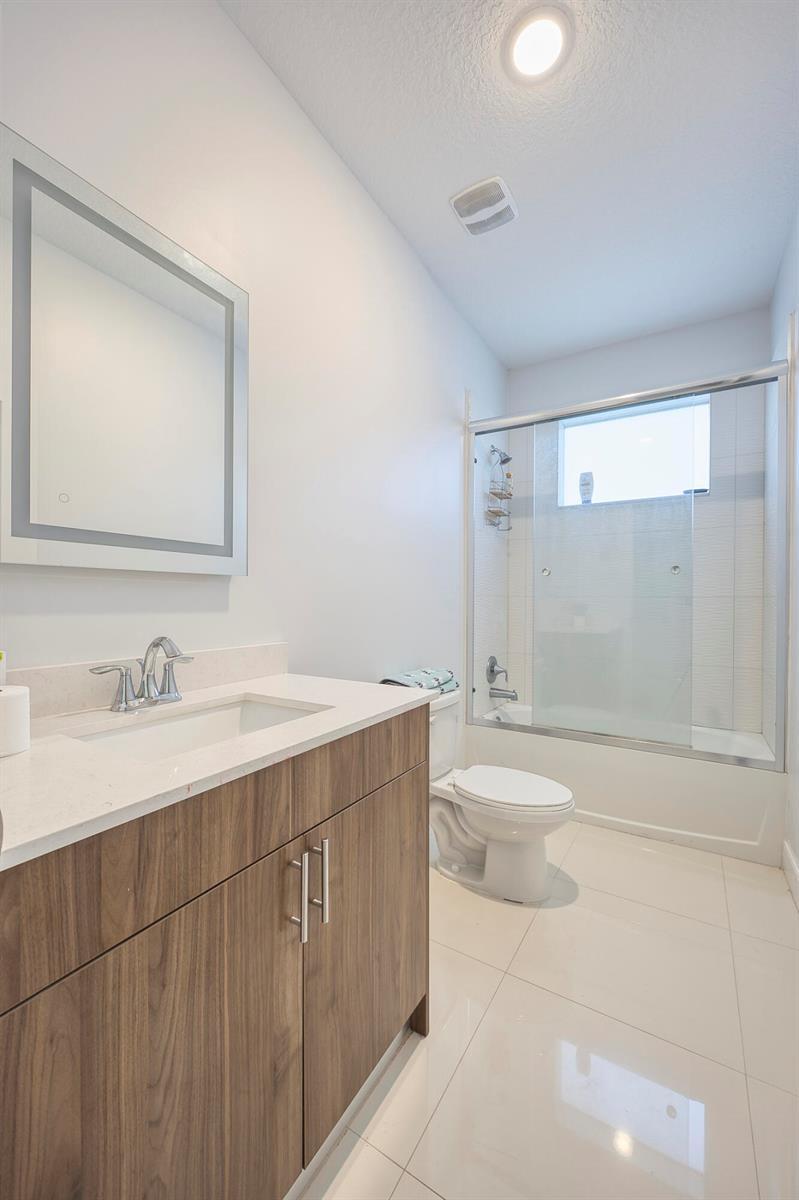 941 Fitch Drive, West Palm Beach FL 33415 photo 2