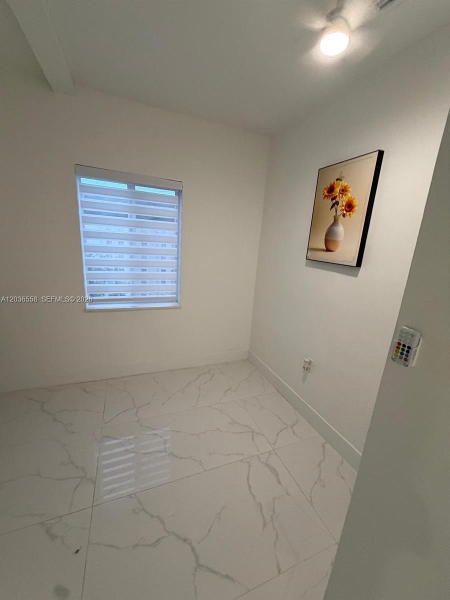 1524 NE 182nd St, North Miami Beach FL 33162 photo 5