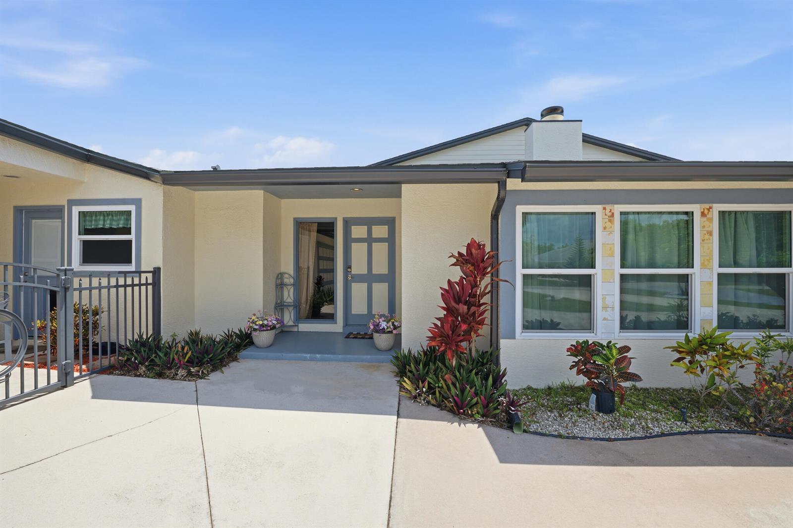 4599 SE Halston Court, Stuart FL 34997 photo 3