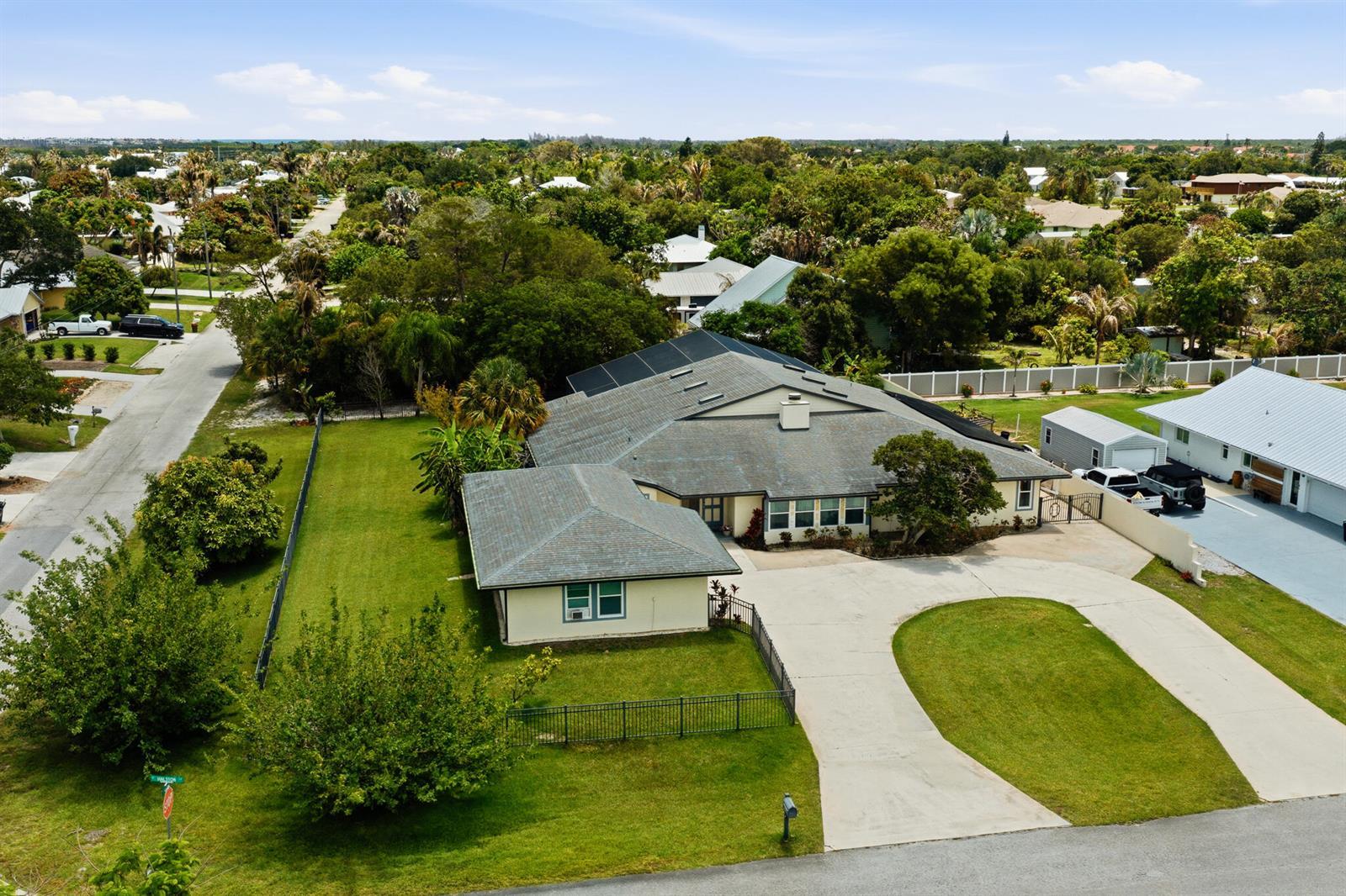 4599 SE Halston Court, Stuart FL 34997 photo 4