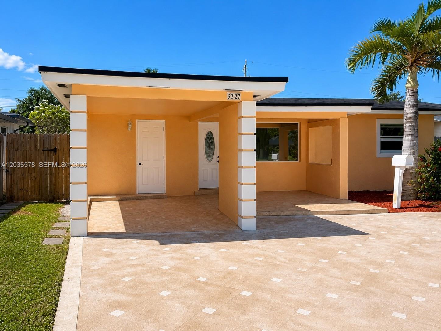 3327 Taft St, Hollywood FL 33021 photo 4