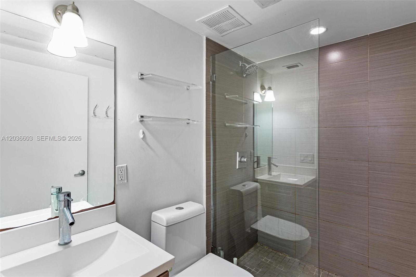 1560 Meridian Ave # 205, Miami Beach FL 33139 photo 4