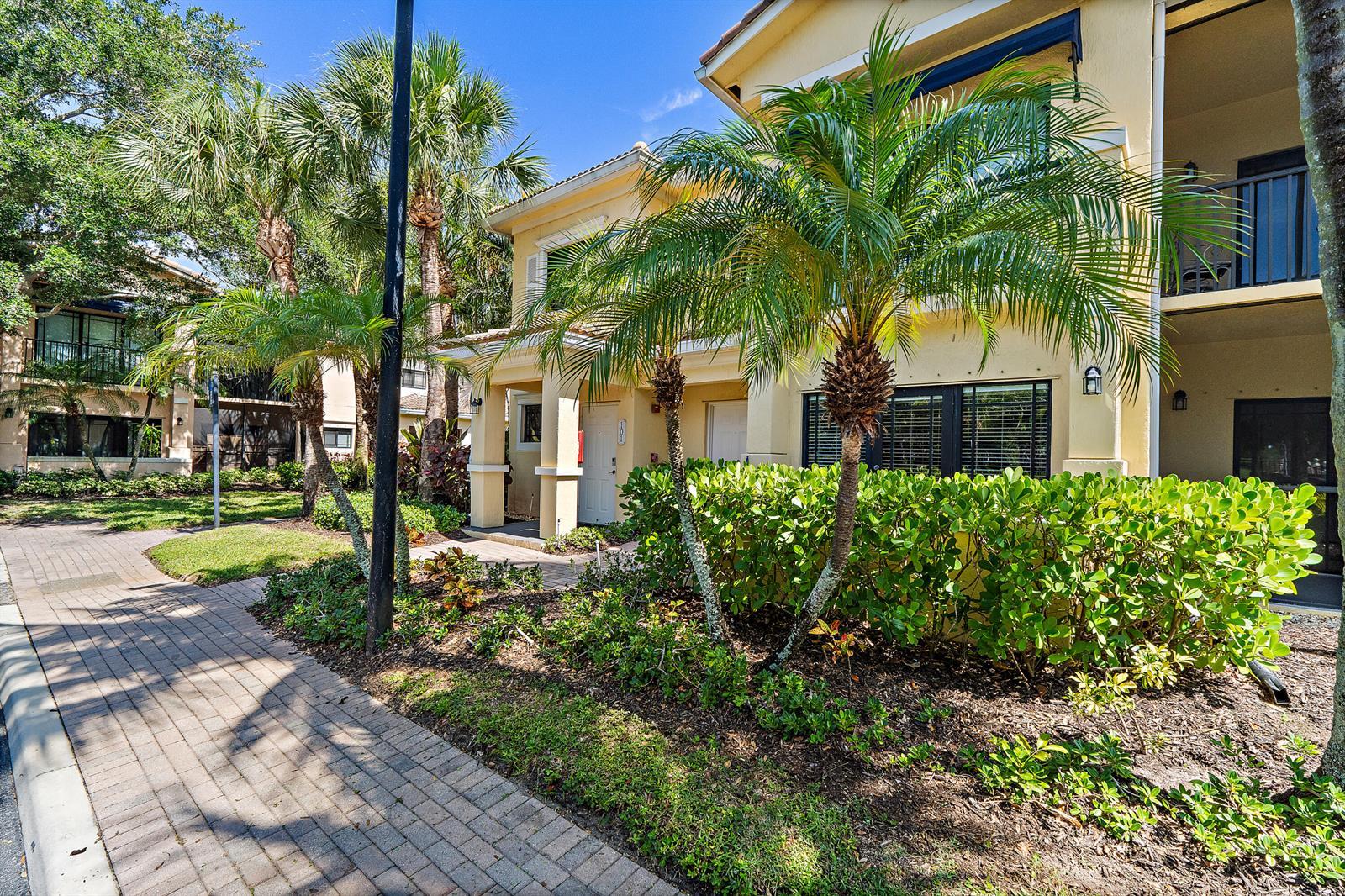 2915 Tuscany Court # 102, Palm Beach Gardens FL 33410 photo 2