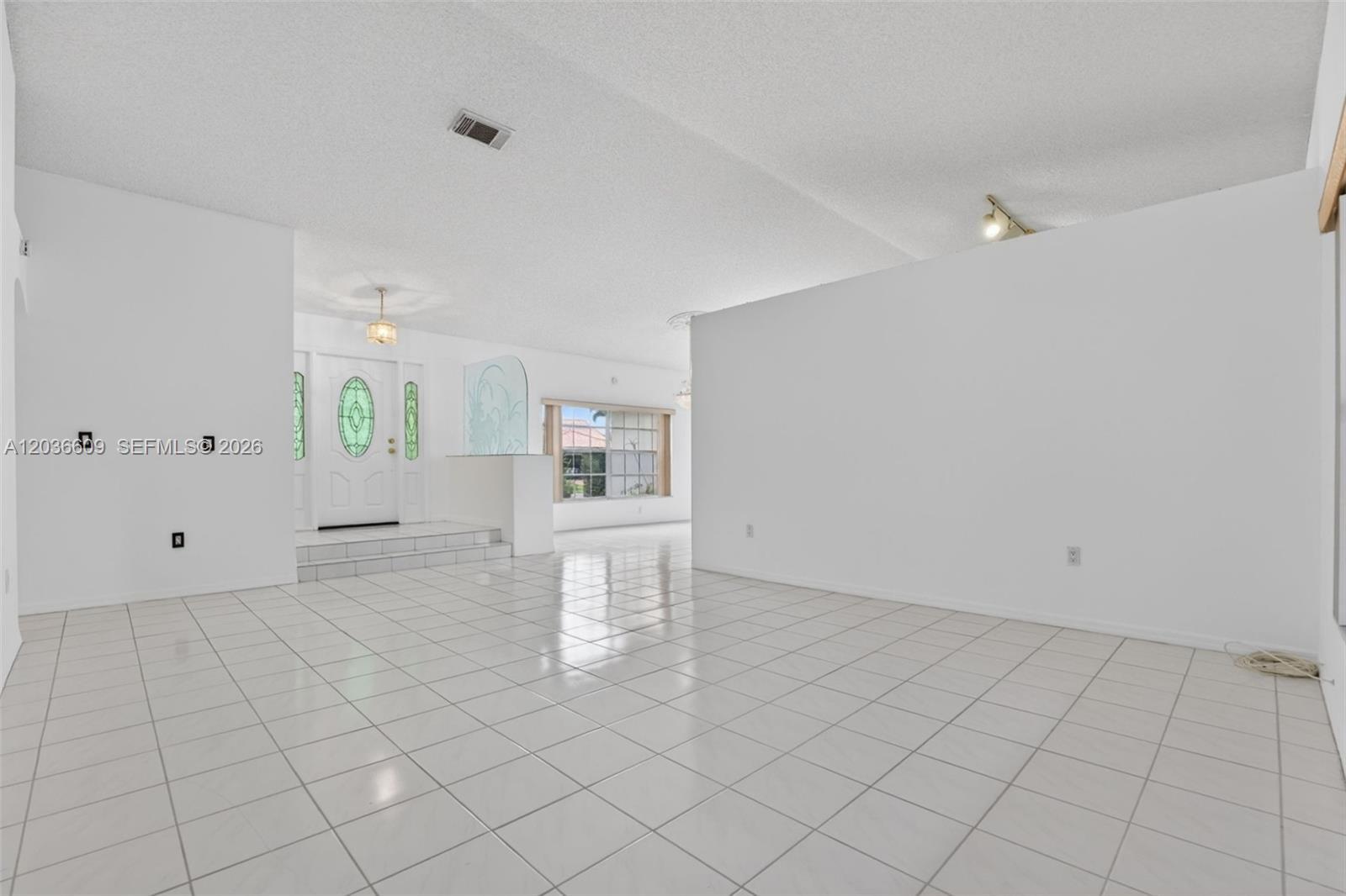 1334 NW 127th Dr, Sunrise FL 33323 photo 4