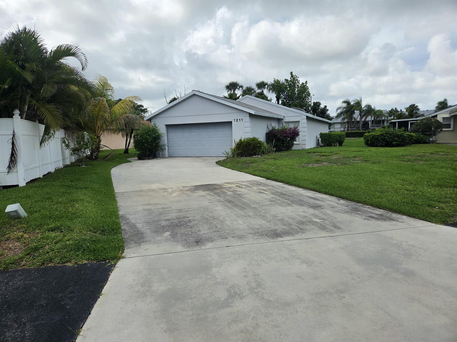 1211 Pine Sage Circle, West Palm Beach FL 33409