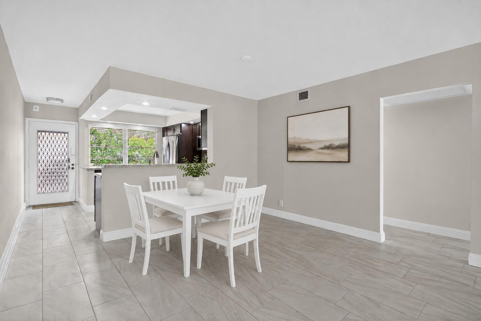 2202 Lucaya Bend # B1, Coconut Creek FL 33066 photo 3