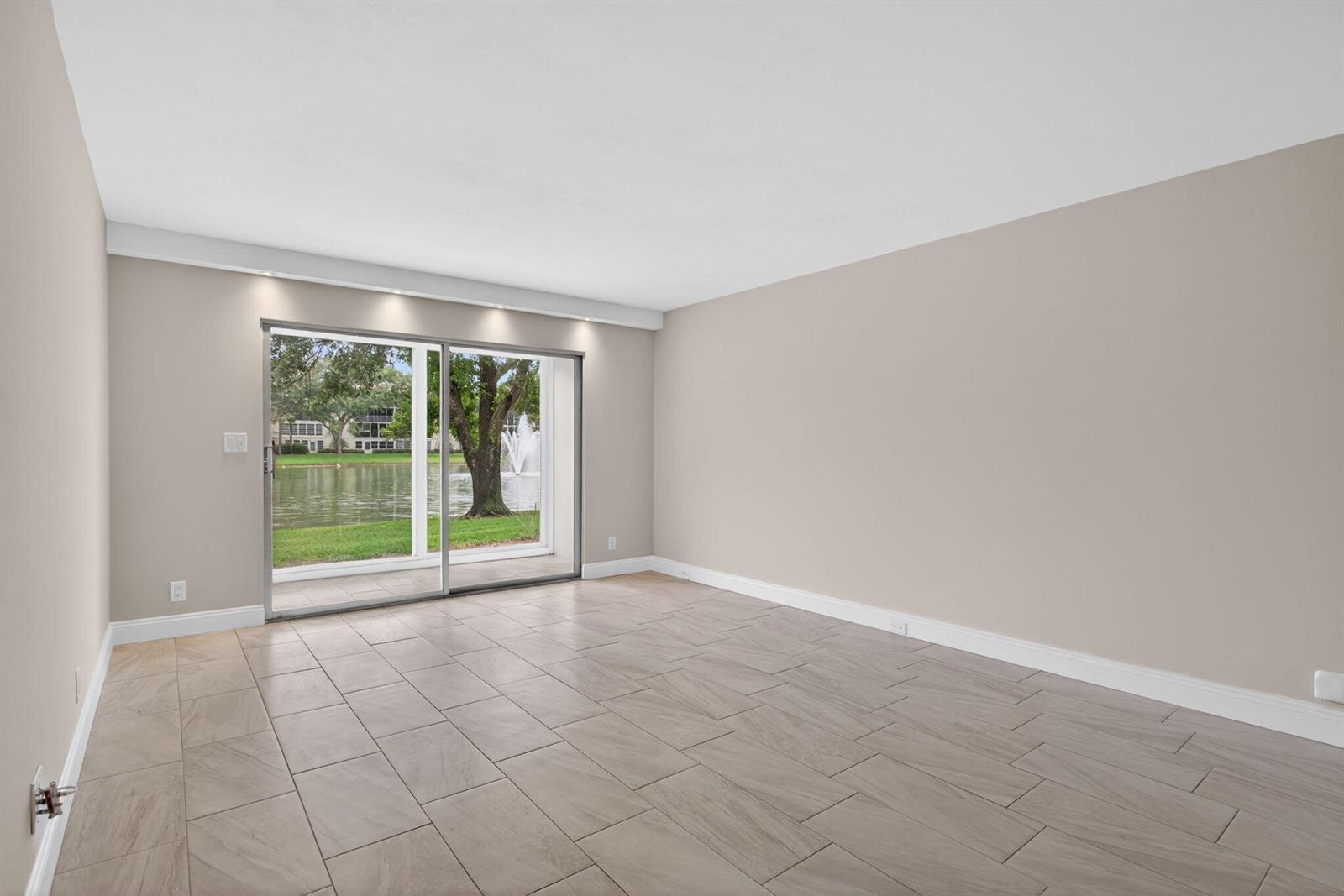 2202 Lucaya Bend # B1, Coconut Creek FL 33066 photo 5