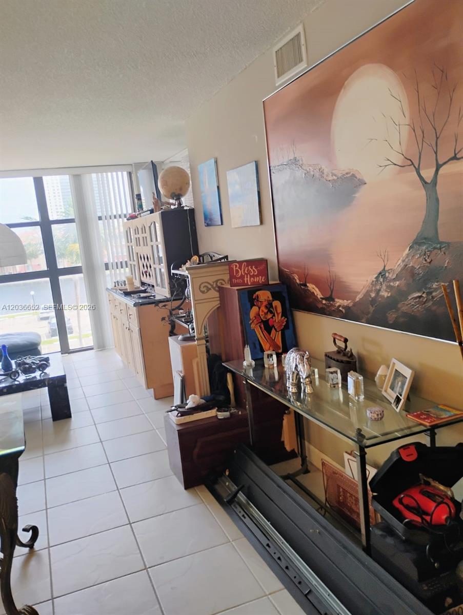 200 Leslie Dr # 324, Hallandale Beach FL 33009 photo 5