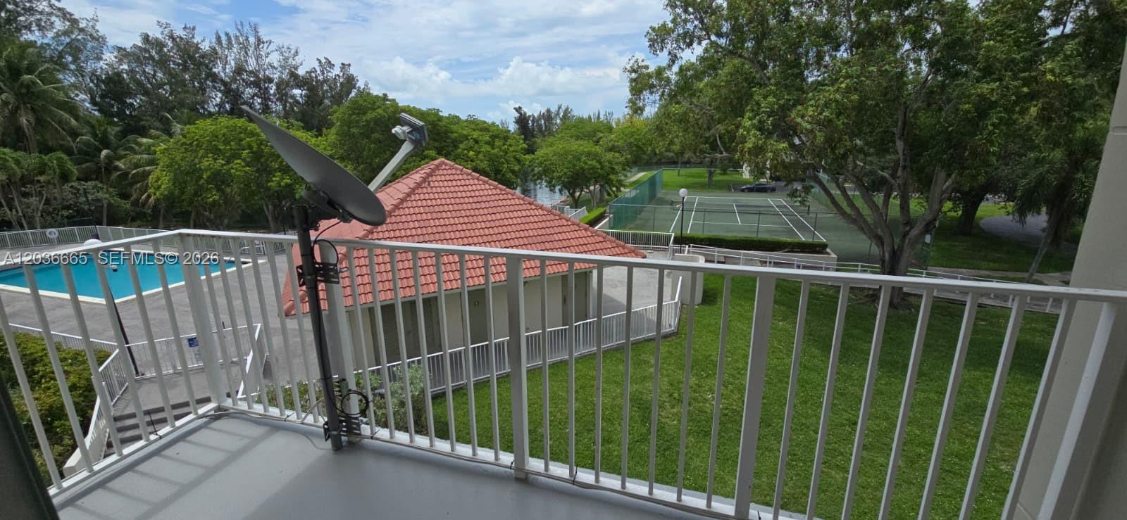 8200 SW 210th St # 212, Cutler Bay FL 33189