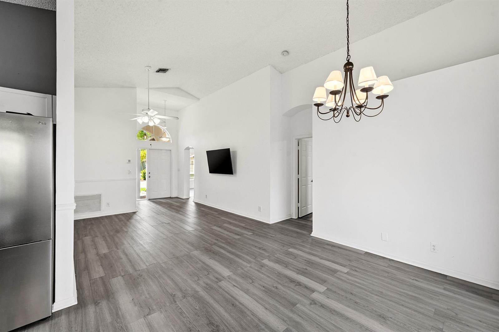 1852 Capeside Circle, Wellington FL 33414 photo 5