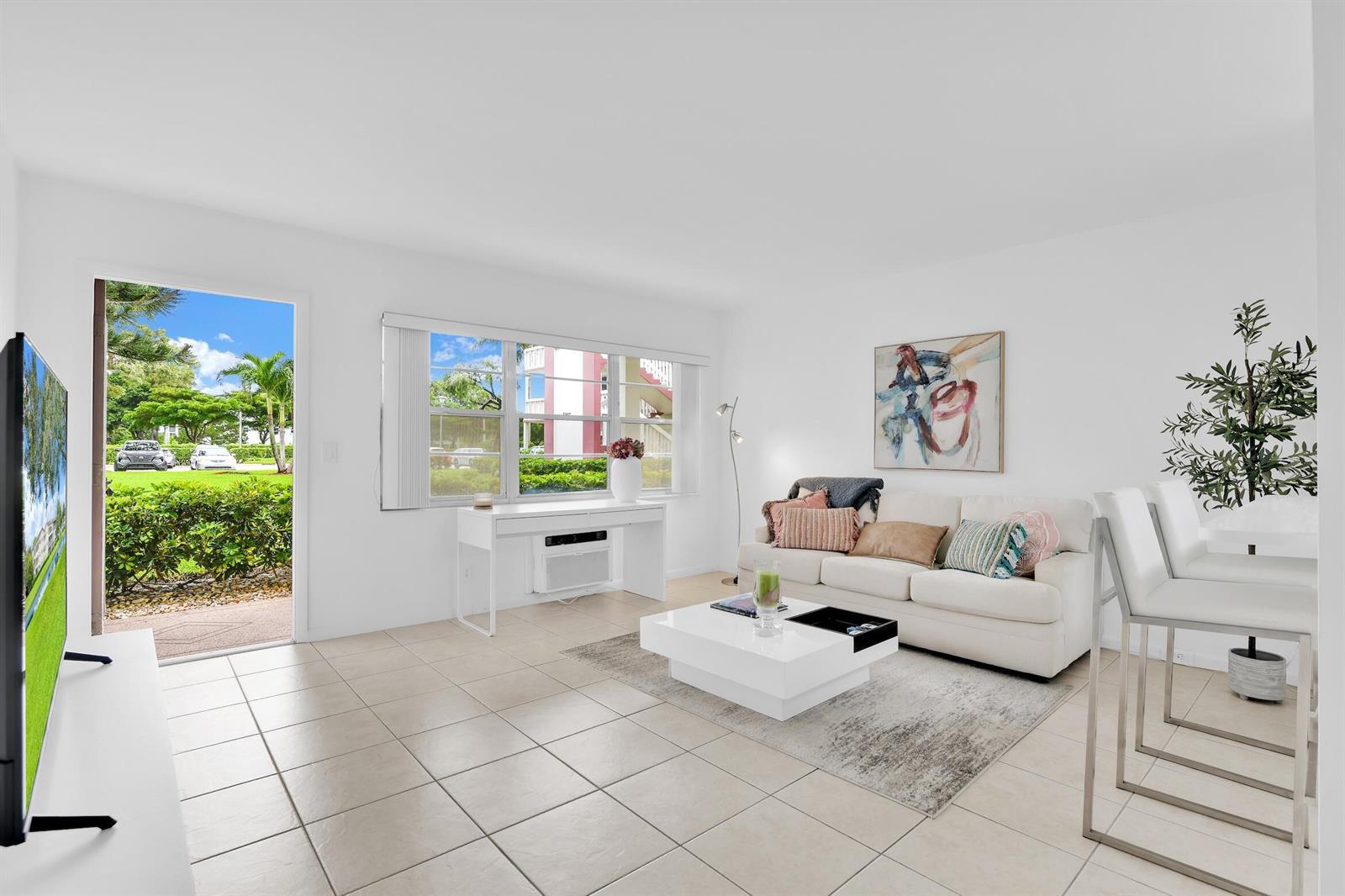 175 Fanshaw E, Boca Raton FL 33434 photo 2