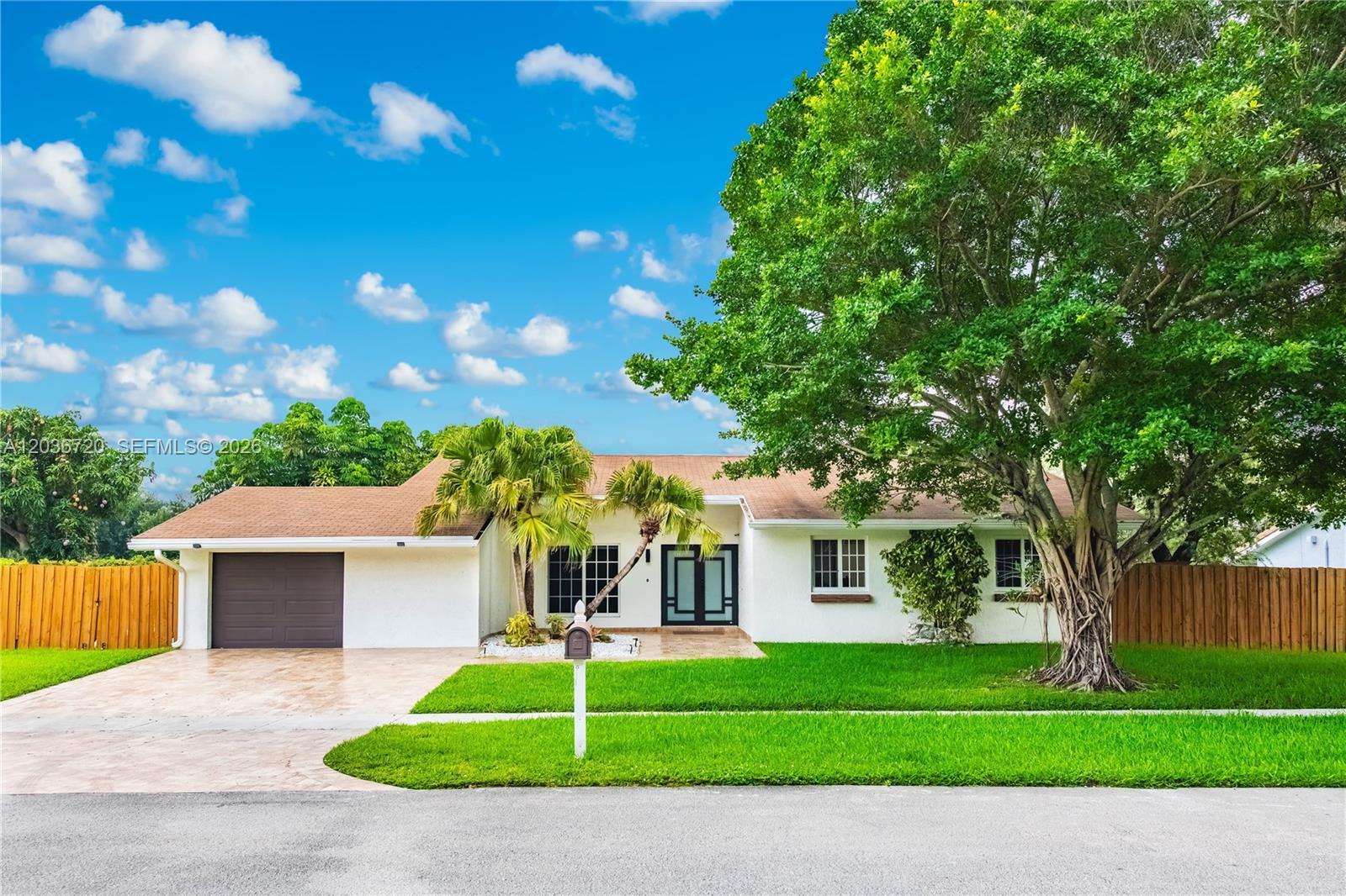 16571 Lake Tree Dr, Weston FL 33326 photo 2