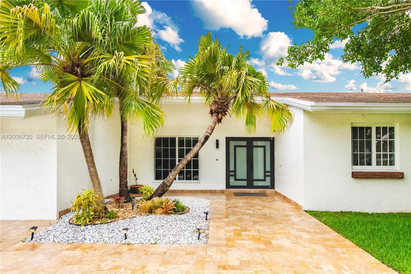 16571 Lake Tree Dr, Weston FL 33326