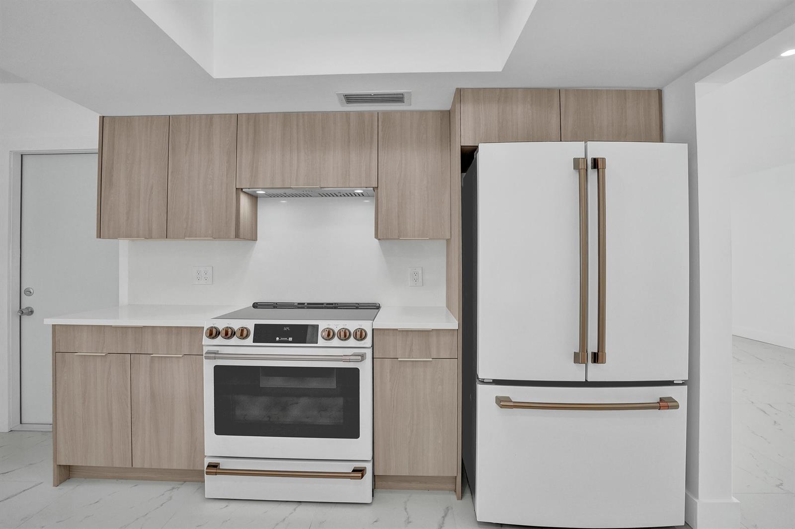 2030 N 54th Avenue, Hollywood FL 33021 photo 5