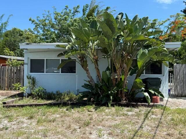 380 Manchester Street, Boca Raton FL 33487
