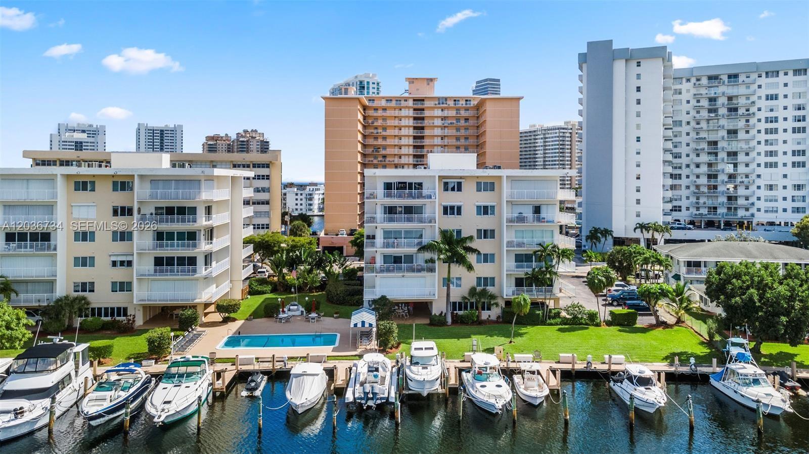 126 Golden Isles Dr # 62A, Hallandale Beach FL 33009 photo 4